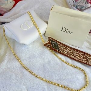 Authentic Dior, NEW!cute and beautiful, add crossbody and free gift silk scarf